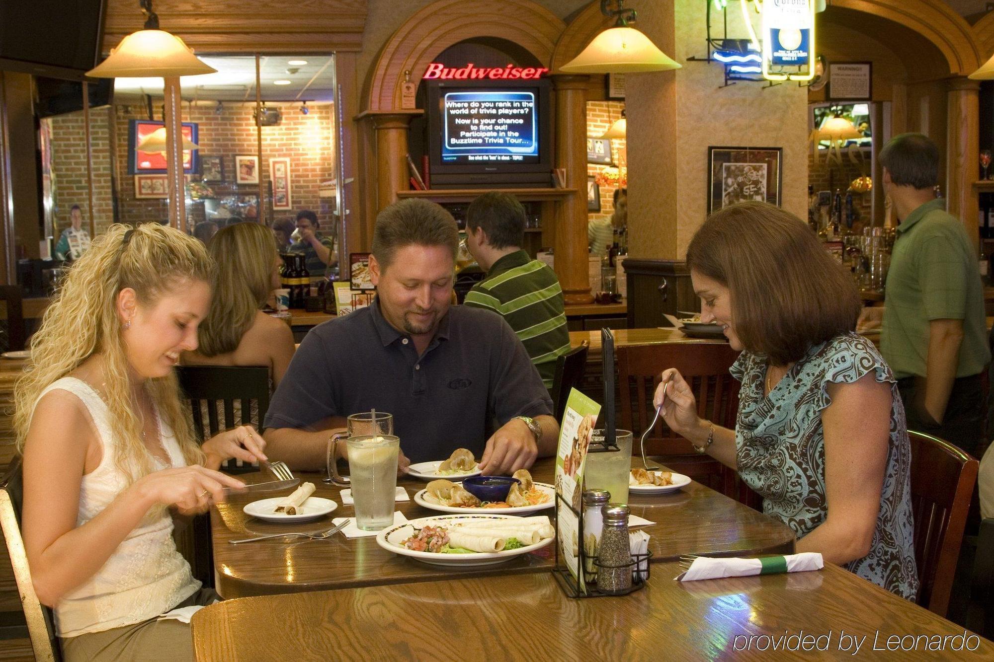 Holiday Inn Wilmington, An Ihg Hotel Gurneyville Restaurant photo